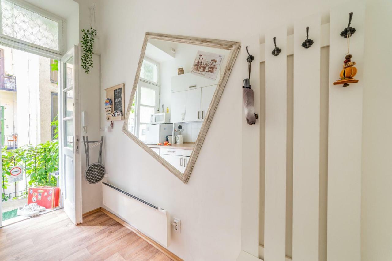Gabi'S Central Broadway Nest @ Nagymezo Str Budapeszt Zewnętrze zdjęcie